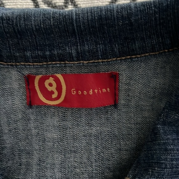 Crop Jean Jacket - Picture 2 of 5